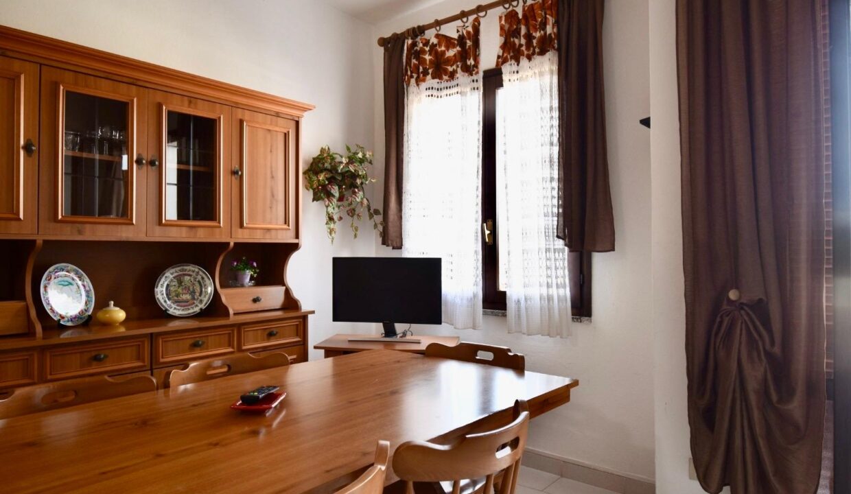 WhatsApp Image 2025-05-23 at 11.42.01