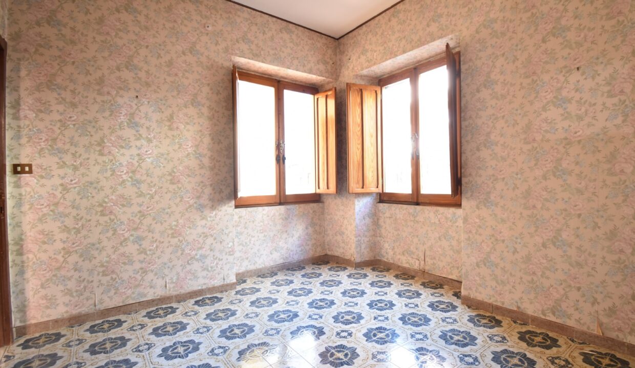 WhatsApp Image 2025-08-25 at 16.54.23 (1)