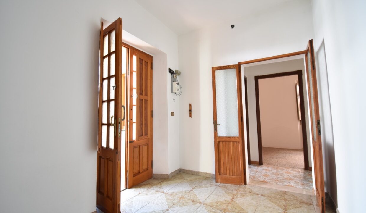 WhatsApp Image 2025-08-25 at 16.54.25 (2)