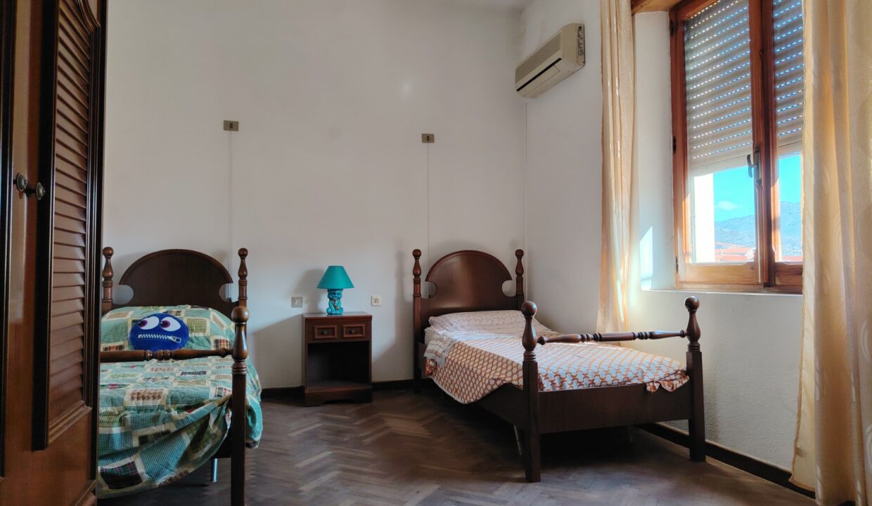 WhatsApp Image 2025-10-16 at 17.16.43 (15)