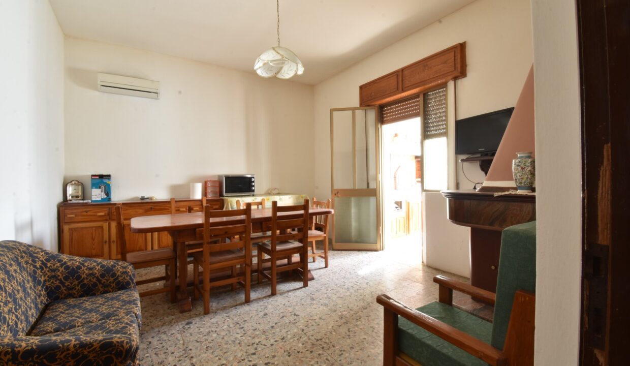 WhatsApp Image 2025-10-16 at 17.16.43 (2)