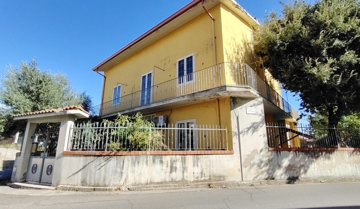 WhatsApp Image 2025-10-16 at 17.16.43 (30)