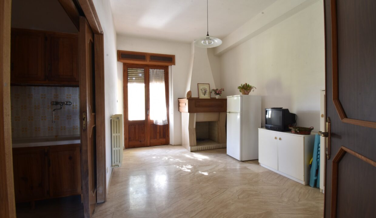 WhatsApp Image 2025-10-16 at 17.16.43 (4)