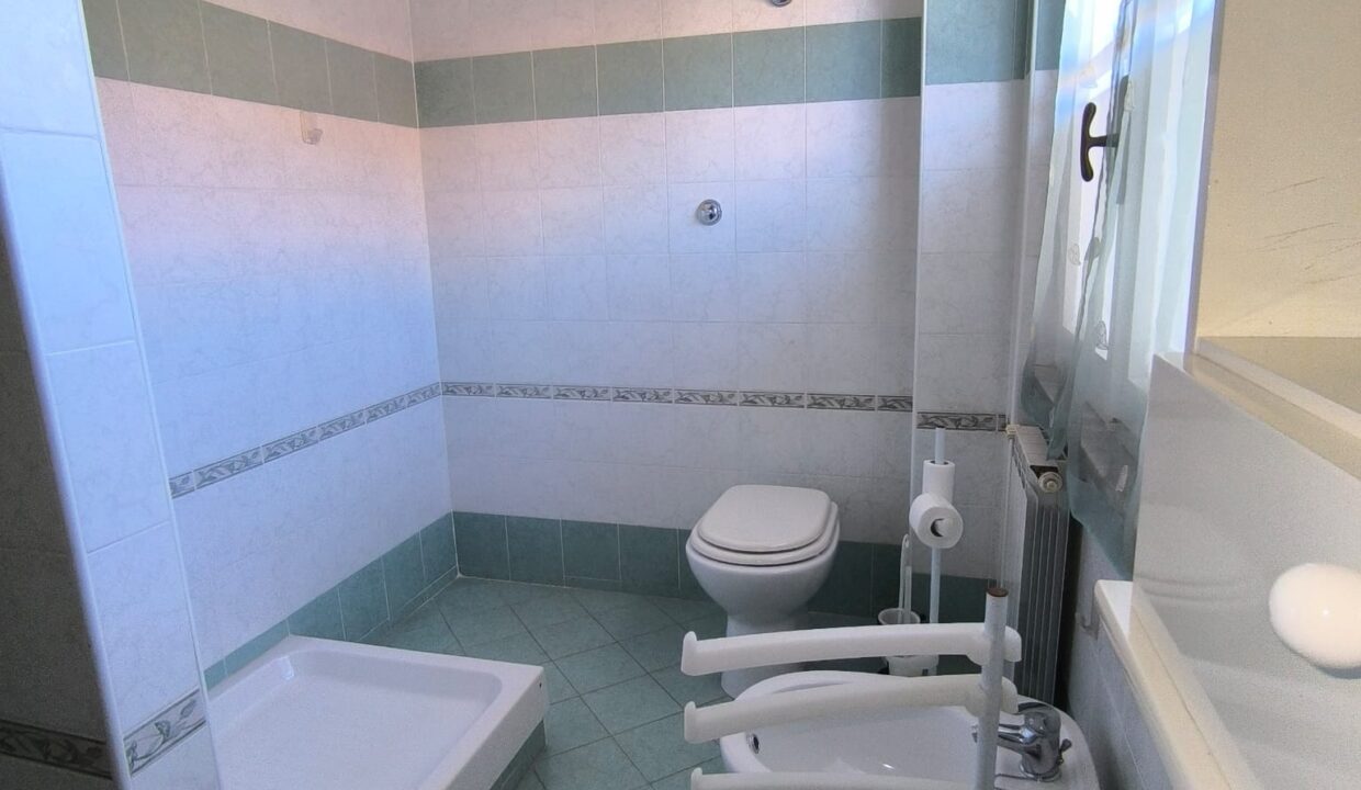 Via Cattaneo Ufficio (12)