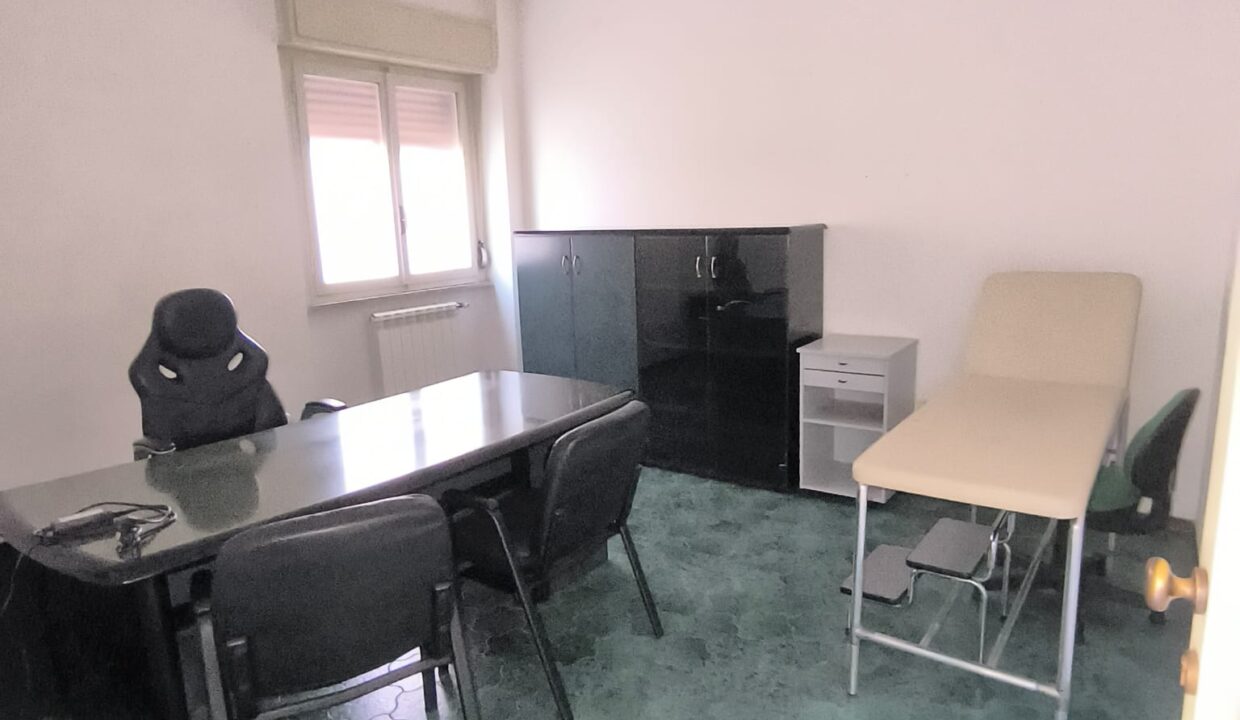 Via Cattaneo Ufficio (13)